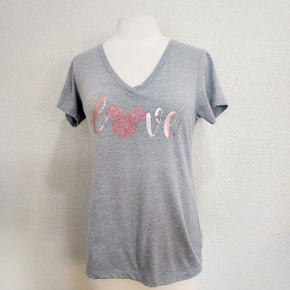 ⭐️5/$20 Gray V-neck with Minnie Mouse in Rose Pink Glitter Size L